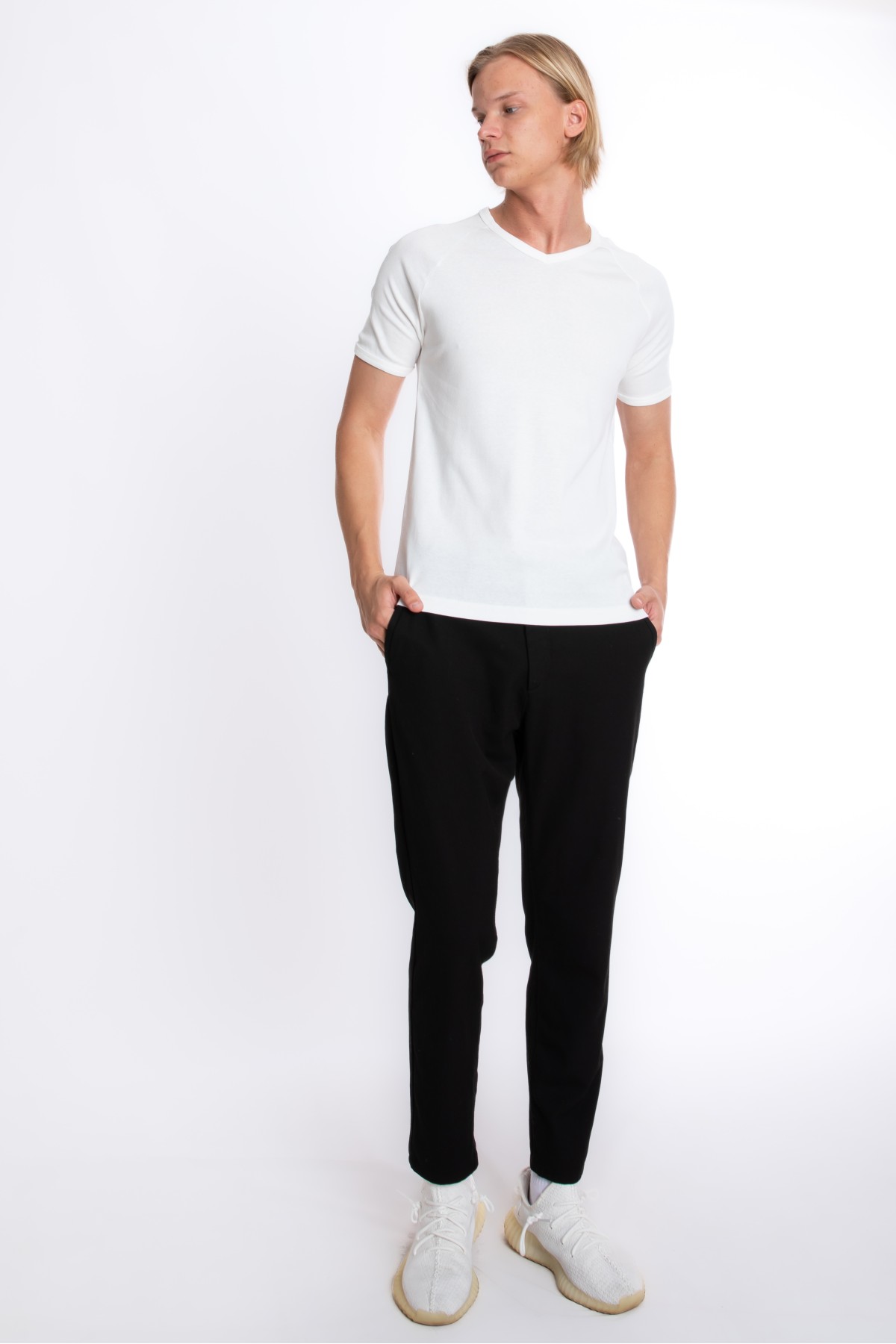 Erkek SLIM FIT EKRU %100 Pamuk V Yaka Ribana Reglan Kol Tişört S-202